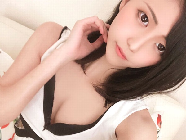 dxliveに出演中のチャットレディoxaxixoちゃんその2