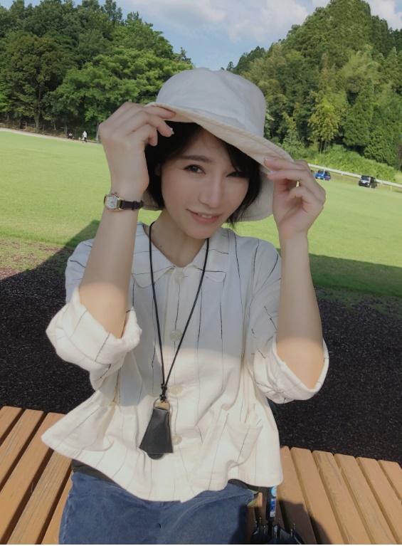 dxliveに出演中のチャットレディain0unoちゃんその4